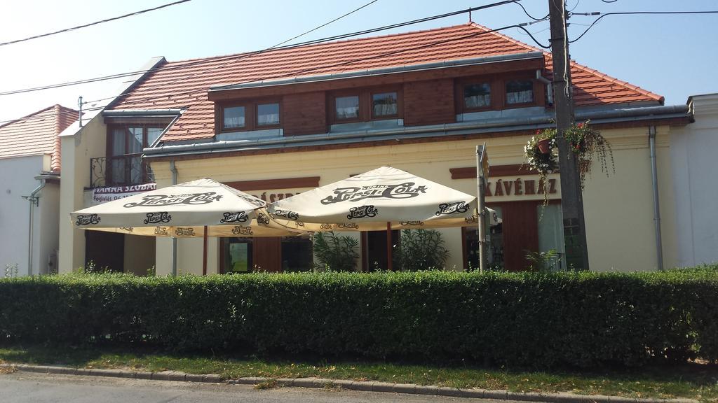 Hanna Szobai Tarcal Exterior photo